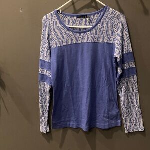 Prana Cream &Blue size small long sleeved exercise top great condition